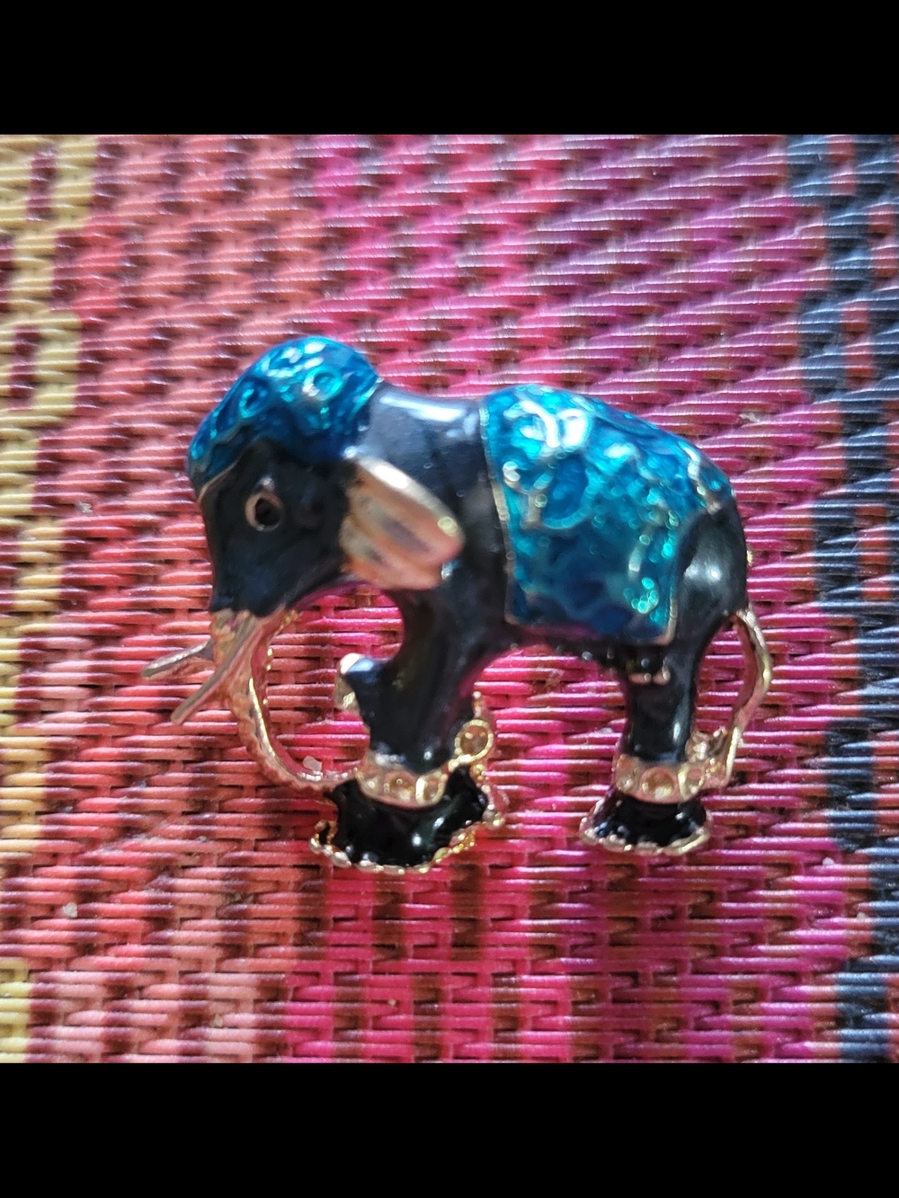 Blue Elephant Brooch Pin - Decorative Women's Jewelry
